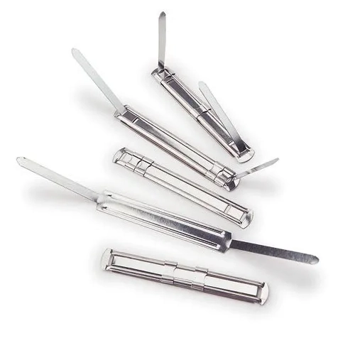 Caja 50 fasteners acero inoxidable plateado