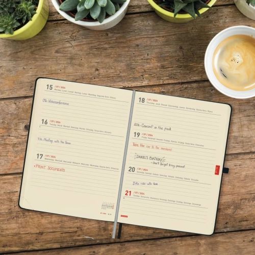 Agenda 18 meses S/V Finocam M5 Minimal negra