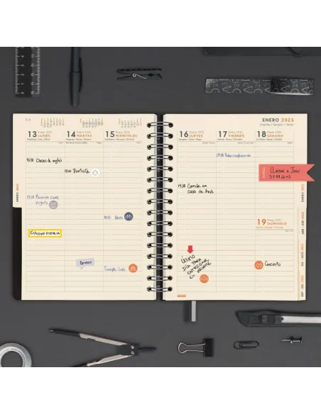 Agenda 16 meses Finocam Tempus semana vista cuarto negra